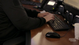 911 Crisis Center S01E02 720p WEB h264-BAE EZTV