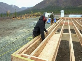 Building Alaska S11E02 From Temporary to Permanent 480p x264-mSD EZTV