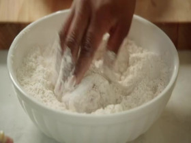 Delicious Miss Brown S06E09 Ode to Rice 480p x264-mSD EZTV