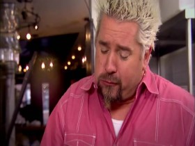 Diners Drive-Ins And Dives S19E03 Big Time Bites 480p x264-mSD EZTV