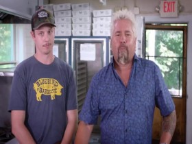Diners Drive Ins And Dives S31E06 Smokin Hot BBQ REAL 480p x264-mSD EZTV