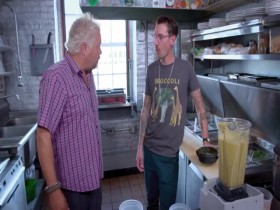 Diners Drive Ins And Dives S31E07 Savory with a Side of Sweet 480p x264-mSD EZTV
