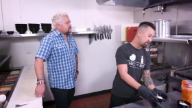 Diners Drive-Ins and Dives S37E03 From Vikings to Wings 720p HEVC x265-MeGusta EZTV