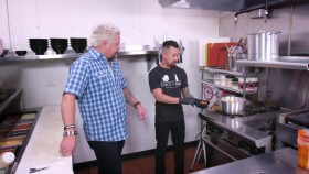 Diners Drive-Ins and Dives S37E03 From Vikings to Wings 720p WEBRip x264-KOMPOST EZTV