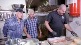 Diners Drive-Ins and Dives S41E03 Meat and Heat 720p HEVC x265-MeGusta EZTV
