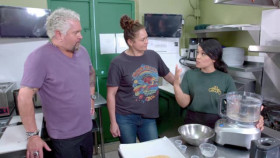 Diners Drive-Ins and Dives S42E12 Plating Up Puerto Rico XviD-AFG EZTV