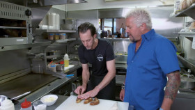 Diners Drive-Ins and Dives S45E01 1080p HEVC x265-MeGusta EZTV