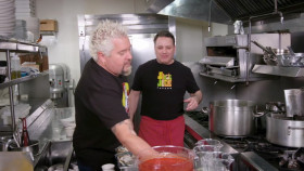 Diners Drive-Ins and Dives S47E12 1080p HEVC x265-MeGusta EZTV