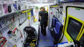 Inside the Ambulance S02E04 WEB x264-UNDERBELLY EZTV