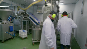 Inside The Factory S08E04 Stuffed Pasta XviD-AFG EZTV