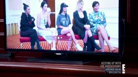Keeping Up With the Kardashians S14E11 Press Pass HDTV x264-CRiMSON EZTV