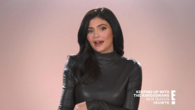 Keeping Up With the Kardashians S18E01 Fights Friendships and Fashion Week Pt1 720p HDTV x264-CRiMSON EZTV
