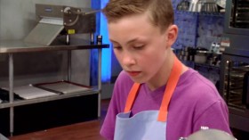 Kids Baking Championship S06E01 Bakin with Bacon WEBRip x264-CAFFEiNE EZTV