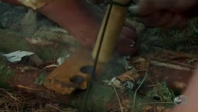 Naked and Afraid S05E02 Frozen In Fear 720p HDTV x264-DHD EZTV