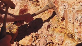 Outback Opal Hunters S03E06 720p WEB x264-APRiCiTY EZTV