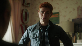 Riverdale US S05E05 Chapter Eighty-One The Homecoming 720p AMZN WEBRip DDP5 1 x264-NTb EZTV
