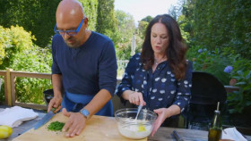 Symons Dinners Cooking Out S04E07 Pops Pancakes and Symons Scallops XviD-AFG EZTV