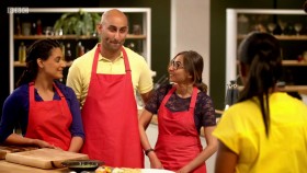 The Big Family Cooking Showdown S02E03 INTERNAL 720p WEB h264-WEBTUBE EZTV