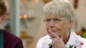 The Great British Bake Off S09E00 Christmas Special 720p HDTV x264-QPEL EZTV