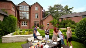 The Real Housewives of Cheshire S04E01 WEB x264-spamTV EZTV