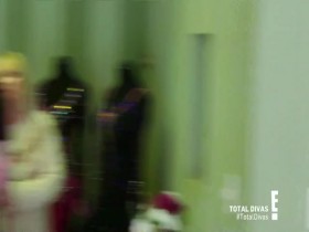 Total Divas S09E04 Damage Control 480p x264-mSD EZTV