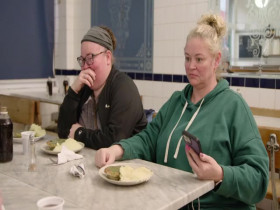 1000-lb Sisters S06E09 480p x264-mSD EZTV