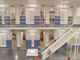 60 Days In S08E12 480p x264-mSD EZTV