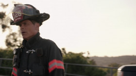 9-1-1 Lone Star S05E01 Both Sides Now 720p DSNP WEB-DL DDP5 1 H 264-Kitsune EZTV