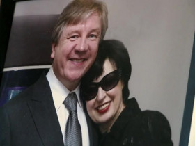 A Parting Gift S01E02 480p x264-mSD EZTV