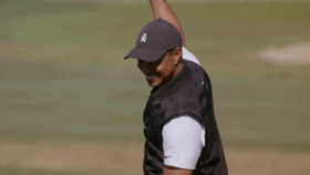 A Round With Tiger S01E03 David Spade 1080p WEB h264-B2B EZTV