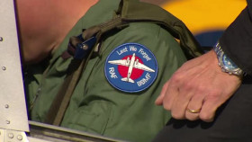 A Royal Guide To S02E06 XviD-AFG EZTV