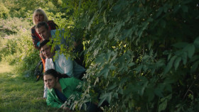 Agatha Raisin S04E08 1080p WEB H264-CBFM EZTV