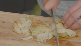 Ainsleys National Trust Cook Off S01E04 1080p WEB h264-CODSWALLOP EZTV