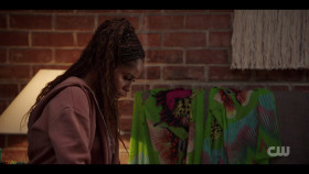 All American Homecoming S03E07 720p x265-TiPEX EZTV