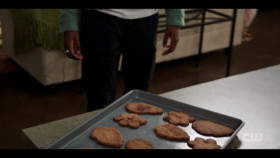 All American Homecoming S03E08 720p x265-TiPEX EZTV