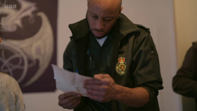 Ambulance S13E04 Shooting on the High Street 1080p iP WEB-DL AAC2 0 HFR H 264-RAWR EZTV