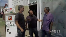 American Pickers S14E14 This One Stings 720p HDTV x264-DHD EZTV