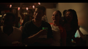 American Sports Story Aaron Hernandez S01E02 1080p WEB H264-SuccessfulCrab EZTV