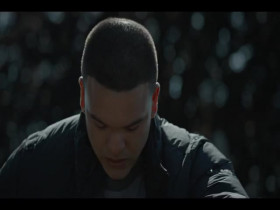 American Sports Story S01E03 480p x264-mSD EZTV