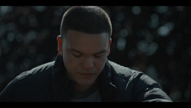 American Sports Story S01E03 Pray the Gay Away 1080p DSNP WEB-DL DDP5 1 H 264-FLUX EZTV