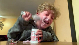 Americas Funniest Home Videos S33E20 XviD-AFG EZTV