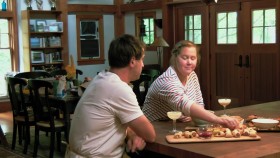 Amy Schumer Learns to Cook S02E01 Fresh Not Frozen and Kids Menu 1080p HEVC x265-MeGusta EZTV