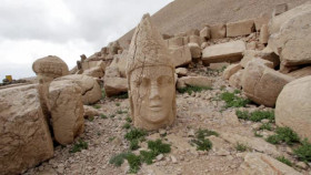 Ancient Aliens Origins S01E08 XviD-AFG EZTV