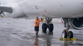 Animals Aboard With Dr Harry S01E05 1080p HDTV H264-CBFM EZTV