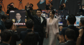 Anna S01 KOREAN DC 1080p AMZN WEBRip DDP2 0 x264-MARK EZTV