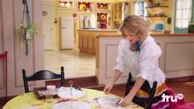 At Home With Amy Sedaris S03E08 1080p WEBRip X264-KOMPOST EZTV