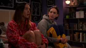 Atypical S04E05 1080p WEB H264-GLHF EZTV