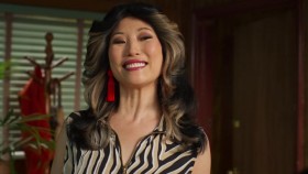 Awkwafina Is Nora from Queens S01E03 WEB x264-XLF EZTV