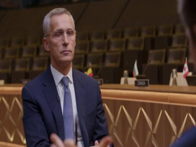 Axios S04E18 480p x264-mSD EZTV