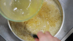 Bake Off The Professionals S09E04 1080p HDTV H264-DARKFLiX EZTV